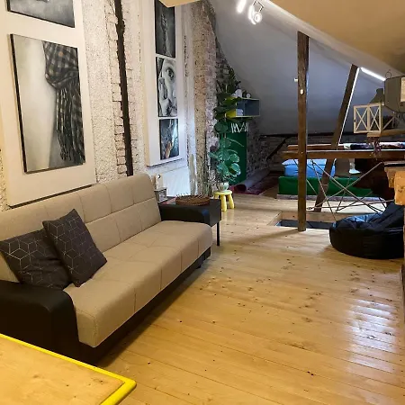 Apartment Pe Doua Niveluri In Centrul Clujului *
